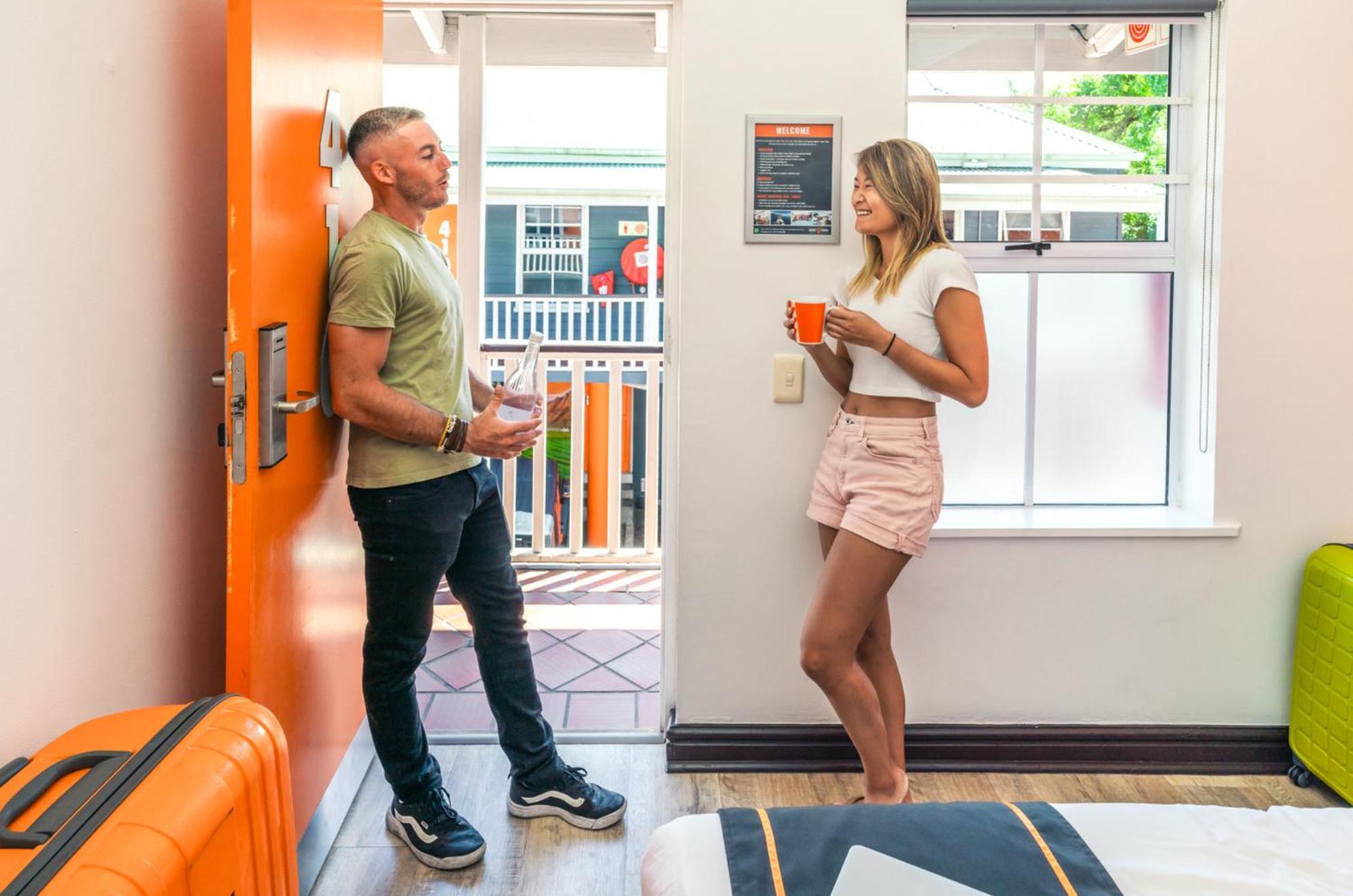 Never At Home Green Point Cape Town Eksteriør bilde A typical studio apartment at the University of Kent